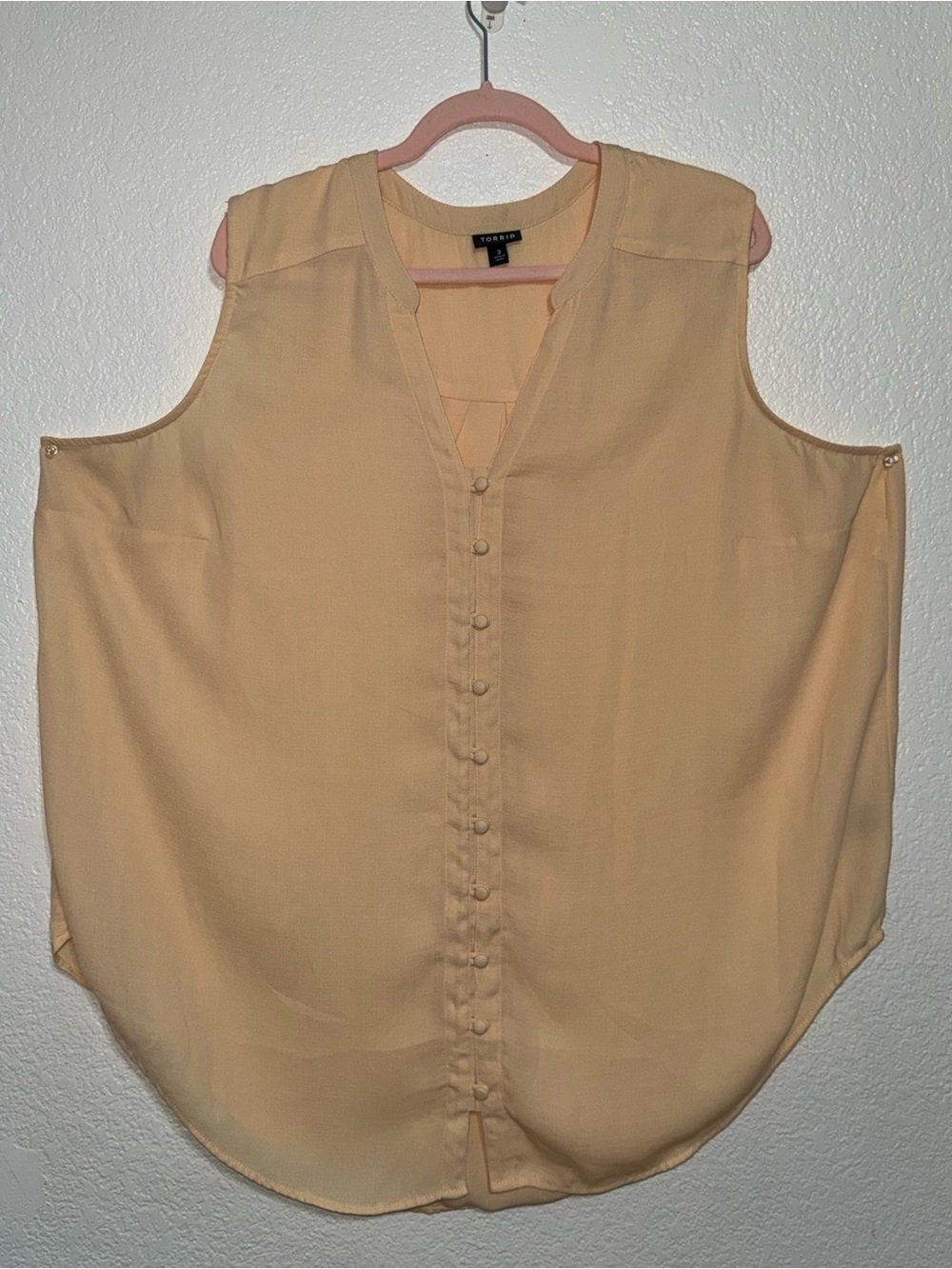 torrid Peach Button-Front Sleeveless Blouse